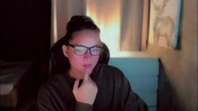 Thumbnail 1, queenarthalia's Stream at Chaturbate, 1 month ago