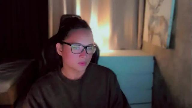 Image 2 of queenarthalia Stream on Chaturbate on 1 month ago