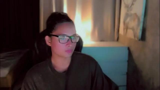 Image 4 of queenarthalia Stream on Chaturbate on 1 month ago