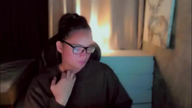 Image 6 of queenarthalia Stream on Chaturbate on 1 month ago