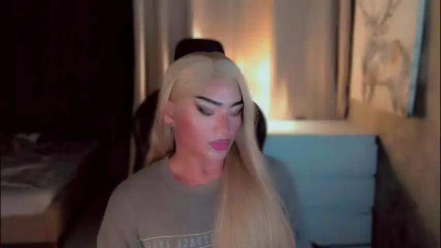 Image 2 of queenarthalia Stream on Chaturbate on 1 month ago