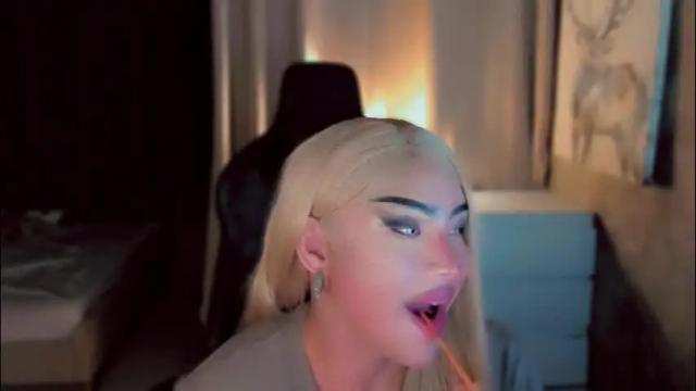 Image 4 of queenarthalia Stream on Chaturbate on 1 month ago