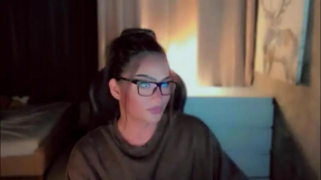 Image 10 of queenarthalia Stream on Chaturbate on 1 month ago