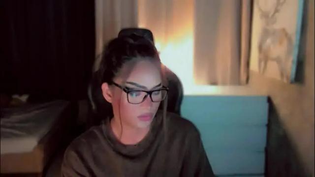 Image 11 of queenarthalia Stream on Chaturbate on 1 month ago