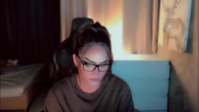 Image 6 of queenarthalia Stream on Chaturbate on 1 month ago