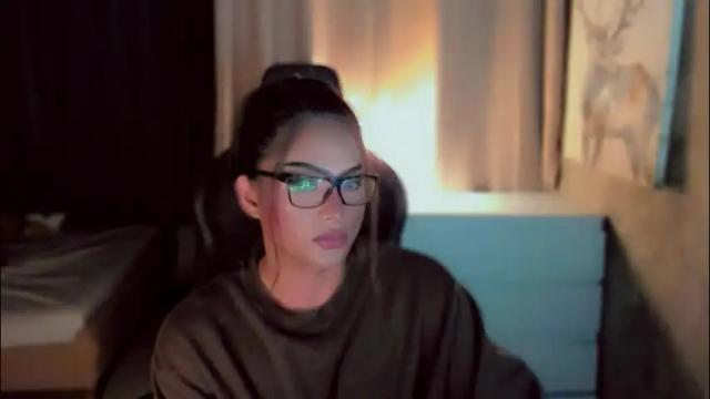 Image 7 of queenarthalia Stream on Chaturbate on 1 month ago