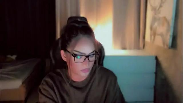 Image 8 of queenarthalia Stream on Chaturbate on 1 month ago