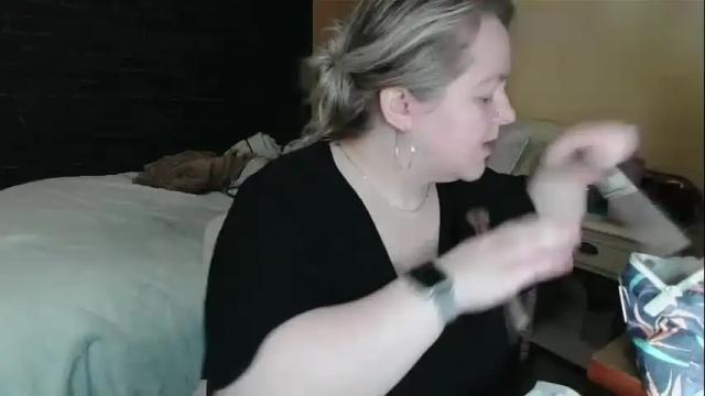 Image 2 of queenb9876 Stream on Chaturbate on 1 month ago