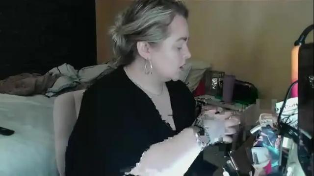 Image 6 of queenb9876 Stream on Chaturbate on 1 month ago