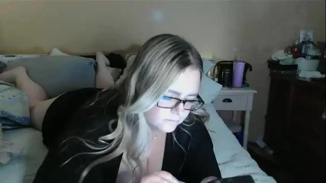 Image 10 of queenb9876 Stream on Chaturbate on 3 months ago