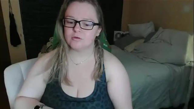 Image 2 of queenb9876 Stream on Chaturbate on 3 months ago