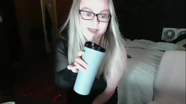 Image 12 of queenb9876 Stream on Chaturbate on 2 months ago