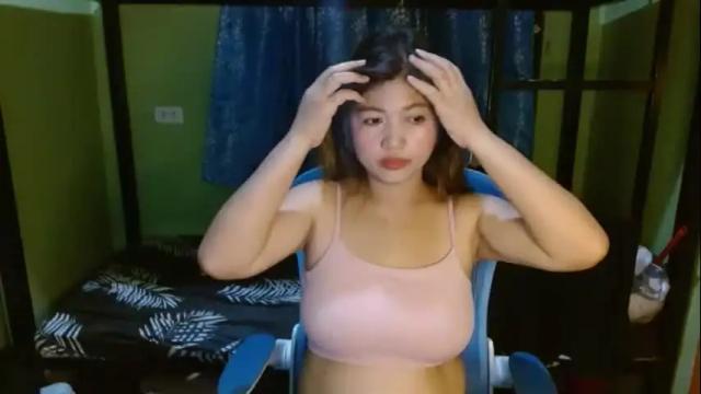Image 8 of queenboba Stream on Chaturbate on 3 months ago