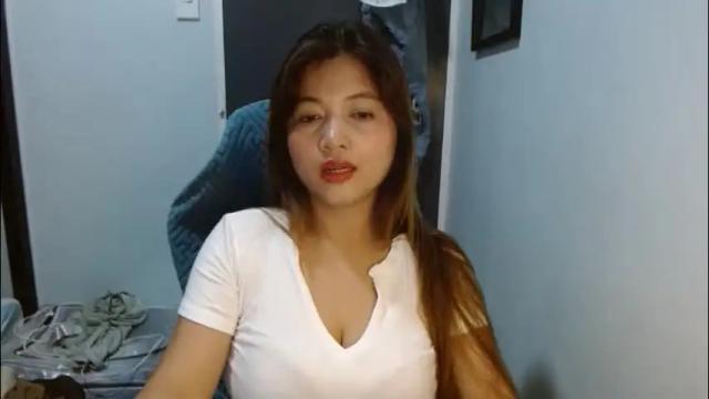 Image 8 of queenboba Stream on Chaturbate on 2 months ago