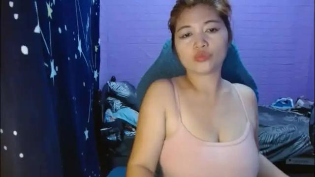 Image 11 of queenboba Stream on Chaturbate on 22 days ago