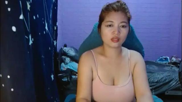 Image 12 of queenboba Stream on Chaturbate on 22 days ago