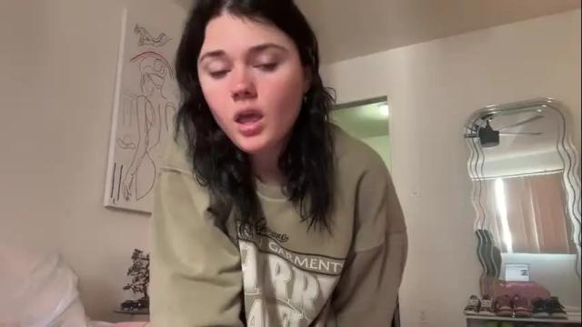 Image 3 of queencassidyy Stream on Chaturbate on 15 months ago