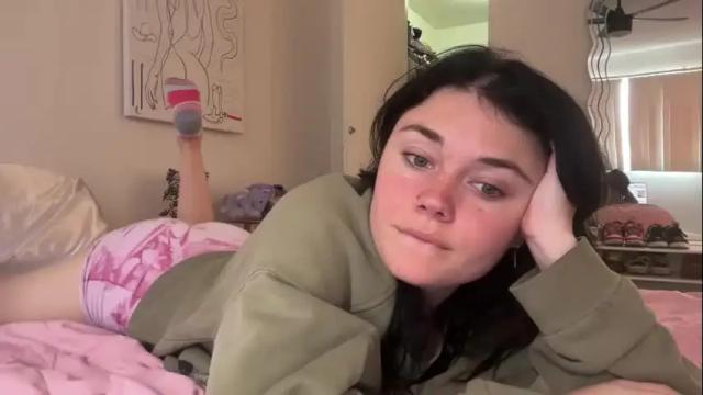 Thumbnail 3, queencassidyy's Stream at Chaturbate, 14 months ago