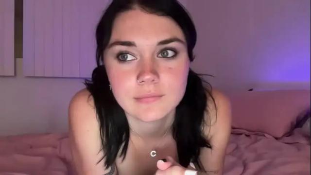 Image 2 of queencassidyy Stream on Chaturbate on 14 months ago