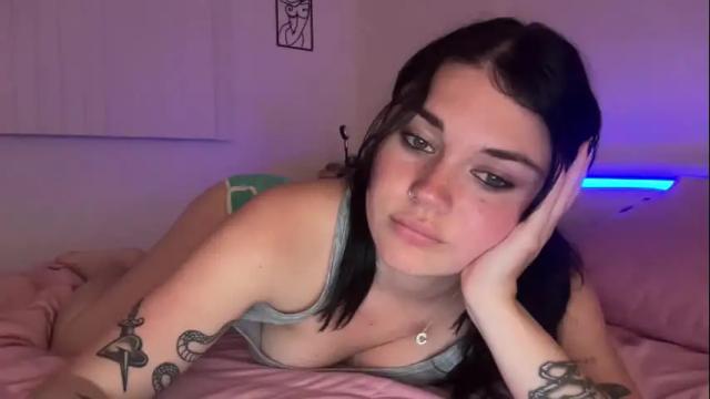 Image 6 of queencassidyy Stream on Chaturbate on 14 months ago