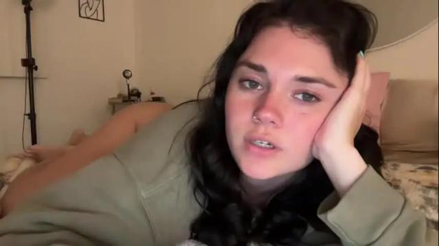 Image 11 of queencassidyy Stream on Chaturbate on 1 month ago