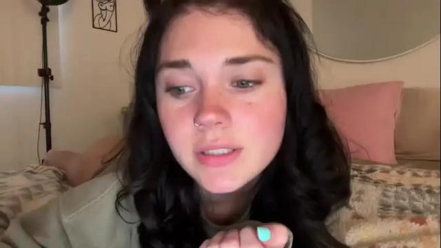 Image 2 of queencassidyy Stream on Chaturbate on 1 month ago