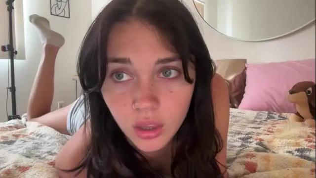 Image 6 of queencassidyy Stream on Chaturbate on 16 days ago