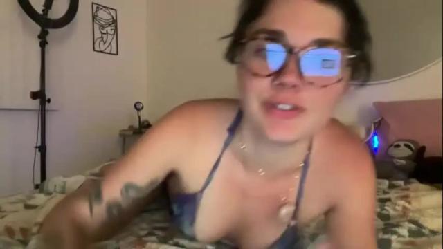 Image 2 of queencassidyy Stream on Chaturbate on 14 days ago