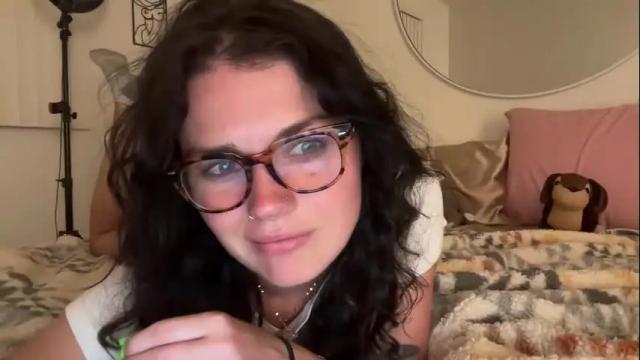 Image 3 of queencassidyy Stream on Chaturbate on 4 days ago