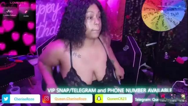 Image 7 of queencroze Stream on Chaturbate on 1 month ago