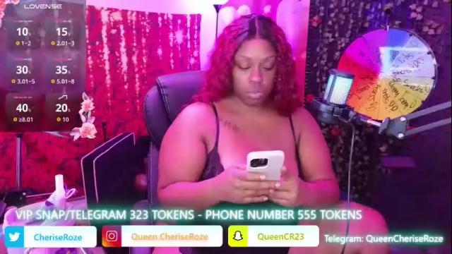 Image 4 of queencroze Stream on Chaturbate on 4 months ago