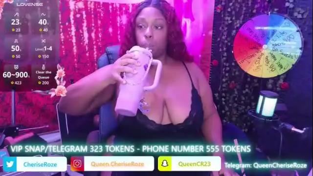 Image 6 of queencroze Stream on Chaturbate on 4 months ago