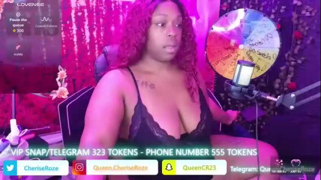 Image 8 of queencroze Stream on Chaturbate on 4 months ago