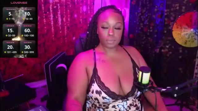 Thumbnail 2, queencroze's Stream at Chaturbate, 1 month ago