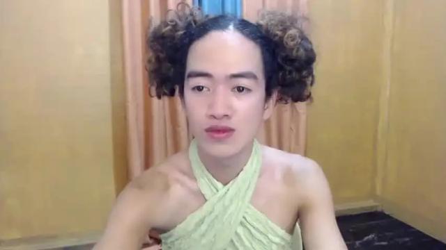 Image 8 of queencurl Stream on Chaturbate on 26 months ago