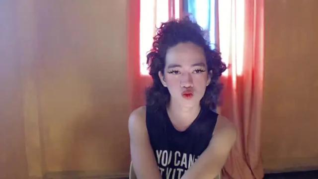Image 3 of queencurl Stream on Chaturbate on 26 months ago