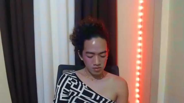 Image 8 of queencurl Stream on Chaturbate on 24 months ago