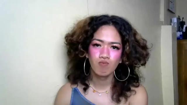 Image 10 of queencurl Stream on Chaturbate on 24 months ago