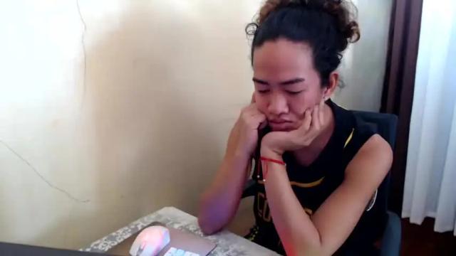 Image 3 of queencurl Stream on Chaturbate on 23 months ago