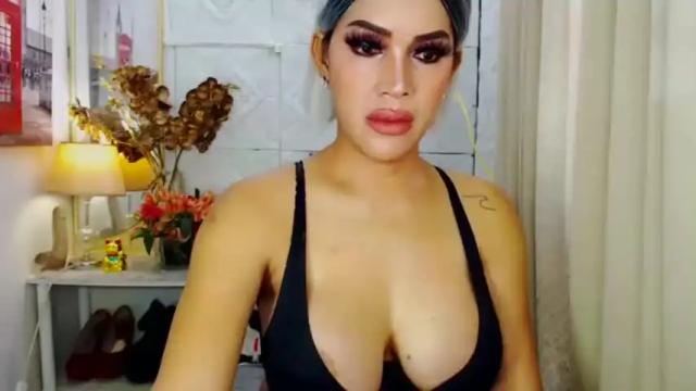 Image 7 of queendivinetsxxx Stream on Chaturbate on 16 months ago