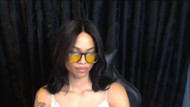 Image 11 of queendom_ing Stream on Chaturbate on 19 days ago