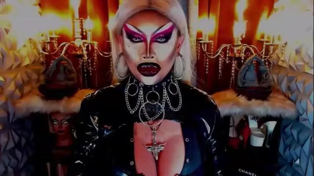 Image 4 of queendomcum6 Stream on Chaturbate on 2 days ago