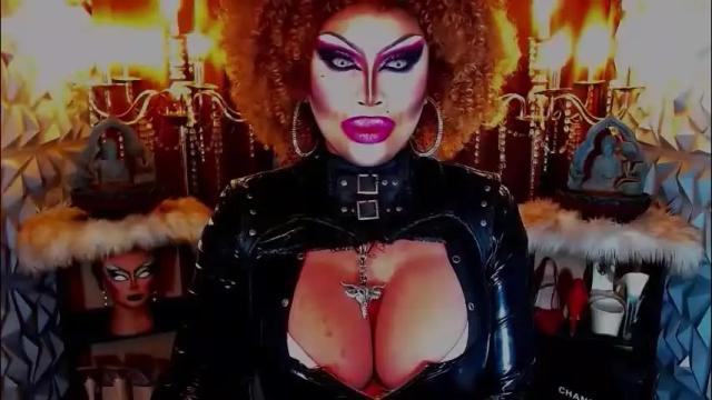 Image 12 of queendomcum6 Stream on Chaturbate on 2 months ago