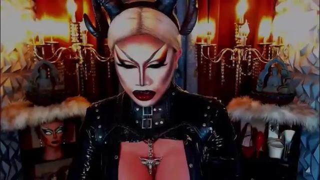 Image 2 of queendomcum6 Stream on Chaturbate on 2 months ago