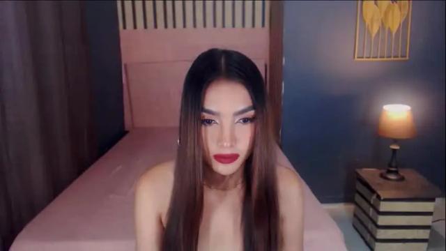 Image 6 of queenemeraldts Stream on Chaturbate on 26 days ago