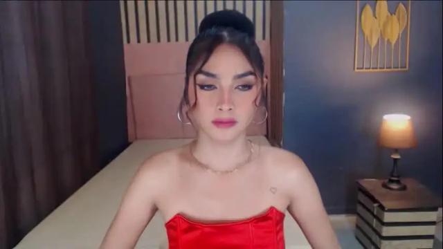 Image 2 of queenemeraldts Stream on Chaturbate on 22 days ago