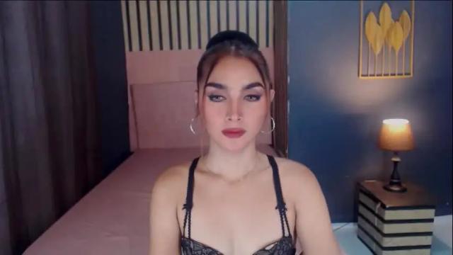 Image 3 of queenemeraldts Stream on Chaturbate on 21 hours ago