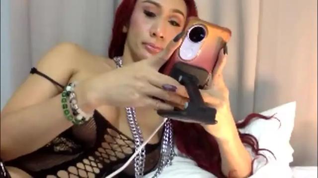 Image 11 of queenfox4u Stream on Chaturbate on 2 months ago