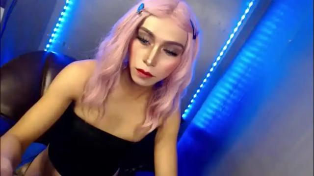 Image 2 of queenfoxylady Stream on Chaturbate on 5 days ago
