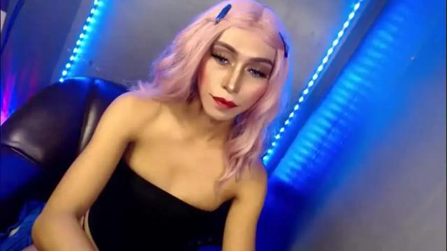 Image 7 of queenfoxylady Stream on Chaturbate on 5 days ago